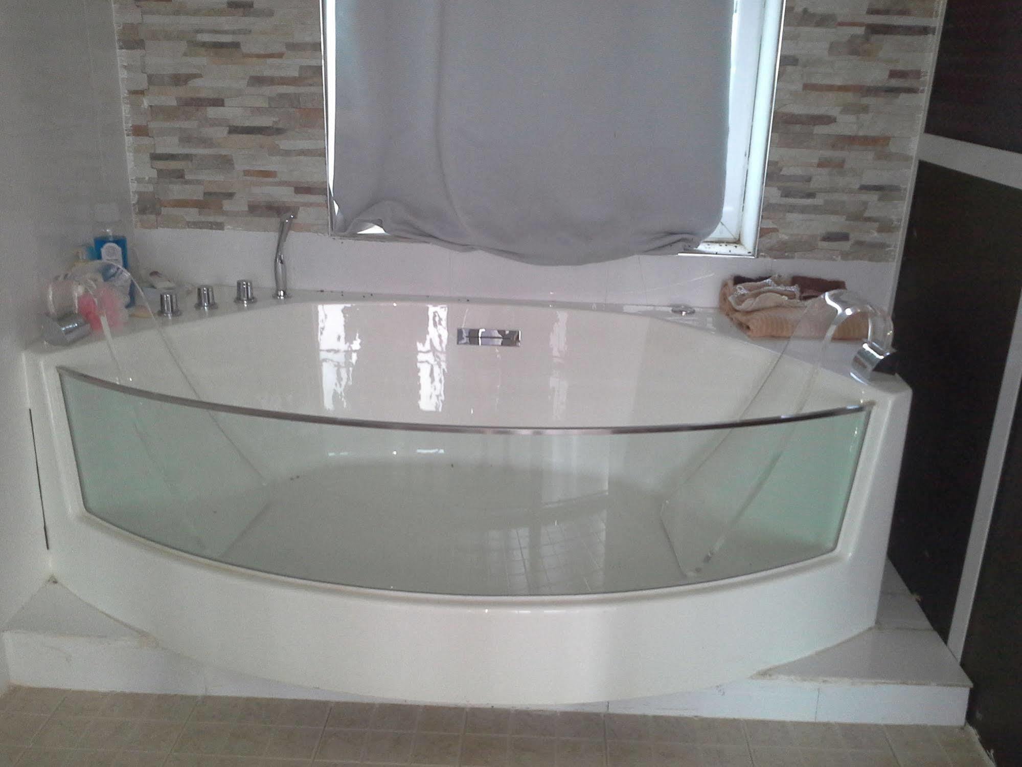 Volta Hotel Akosombo Екстер'єр фото